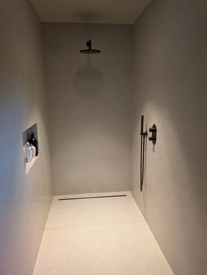 Minimalistische douche